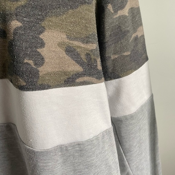 Pink Lily Camo Quarter Zip Pullover - Picture 3 of 6